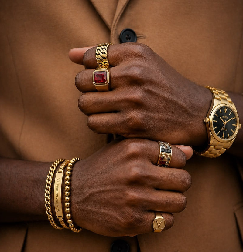 onix-model-rings-gold.jpg
